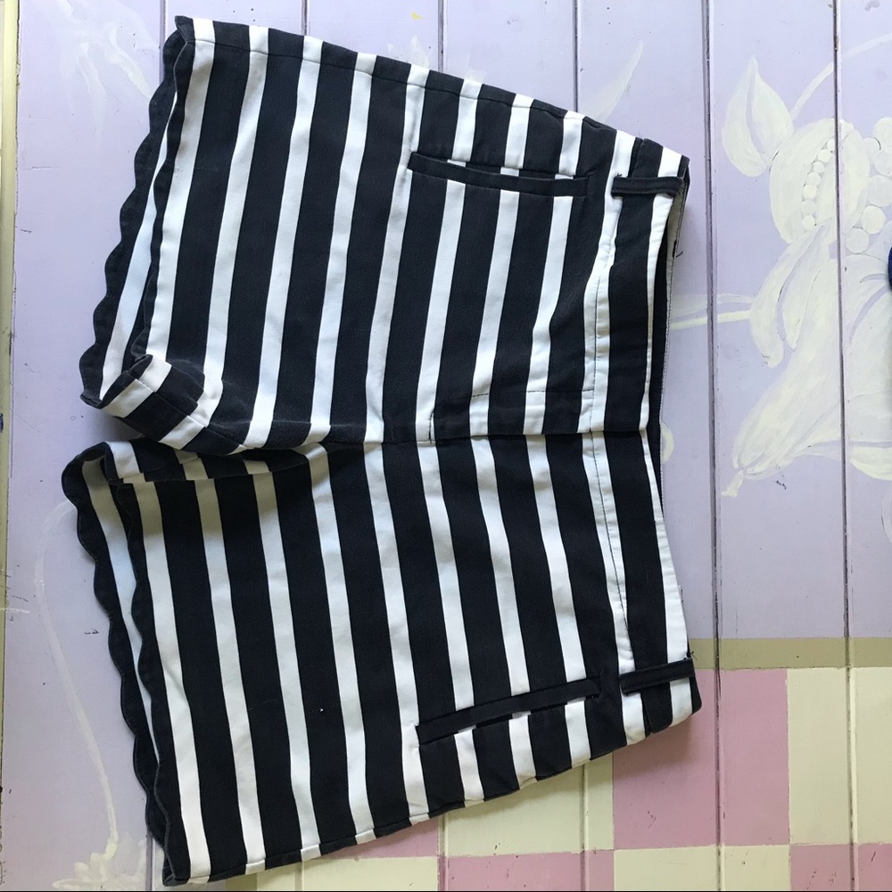 Anne Klein Shorts